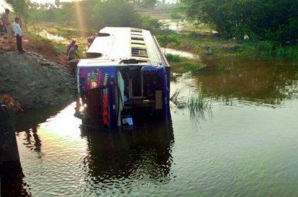 Bus plunges into pit, 11 injured in Hyderabad