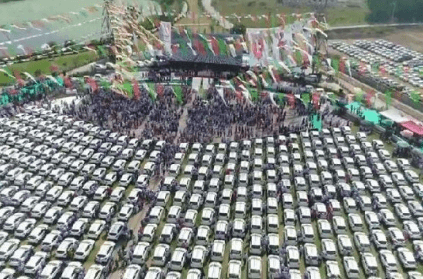 Businessman gifts employees 600 cars for Diwali