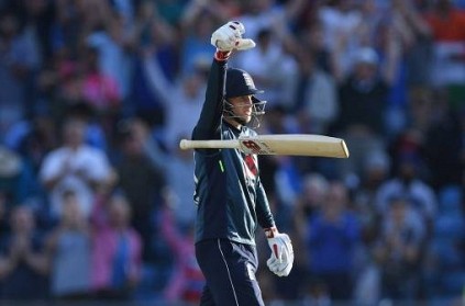 Most embarrassing thing I\'ve done: Joe Root on bat drop.