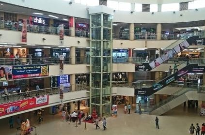Chennai: Boy dies after falling from 2nd floor of shopping mall.