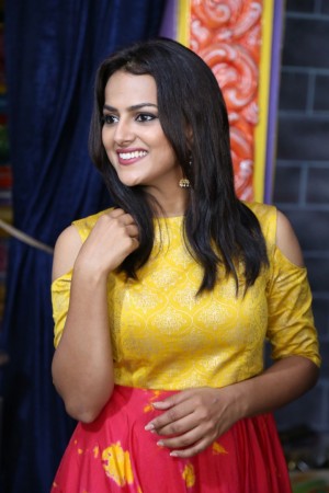 Shraddha Srinath (aka) Shradha Srinath