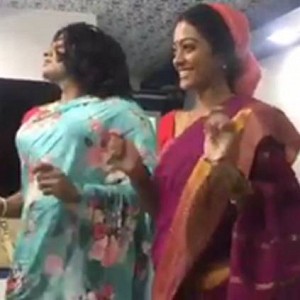 Gayathrie Shankar shares video of dancing with Vijay Sethupathi in Super Deluxe caravan