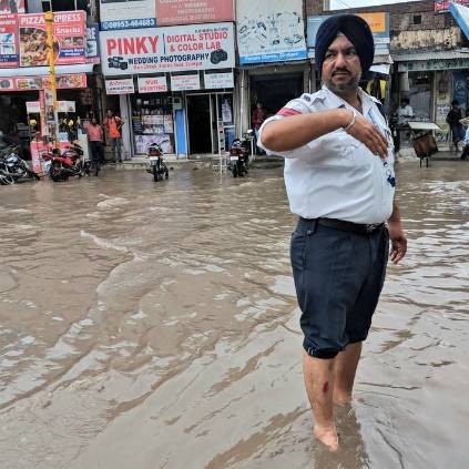 Gul Panag praises Capt.Amarinder Singh for his dedicated work during Punjab rains