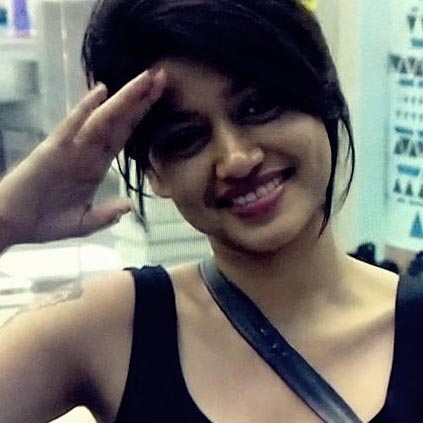 Oviya tweets about her fans