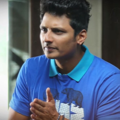 Pattikichu Pathiya Lyrical Video from Jiiva's Kee