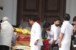 Karunanidhi death: Political leaders and Celebrities pay homage