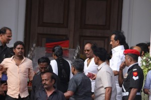 Karunanidhi death: Political leaders and Celebrities pay homage