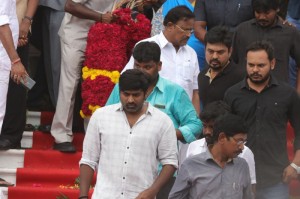 Karunanidhi death: Political leaders and Celebrities pay homage