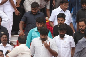 Karunanidhi death: Political leaders and Celebrities pay homage