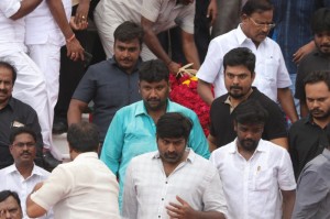 Karunanidhi death: Political leaders and Celebrities pay homage