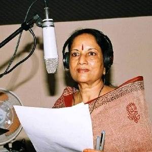 காற்றில் கரைந்தாலும் காலத்தால் அழியாத வாணி ஜெயராம் குரல்.. மறக்க முடியாத பாடல்கள்!!