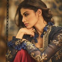 Mouni Roy